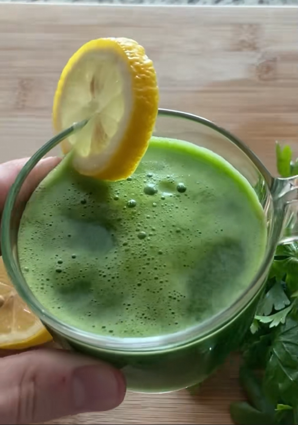 Jus Dépuratif au Céleri, Persil et Citron